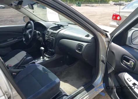 2005 Nissan Sentra Se-R from USA, damaged, VIN 3N1AB51D75L577179